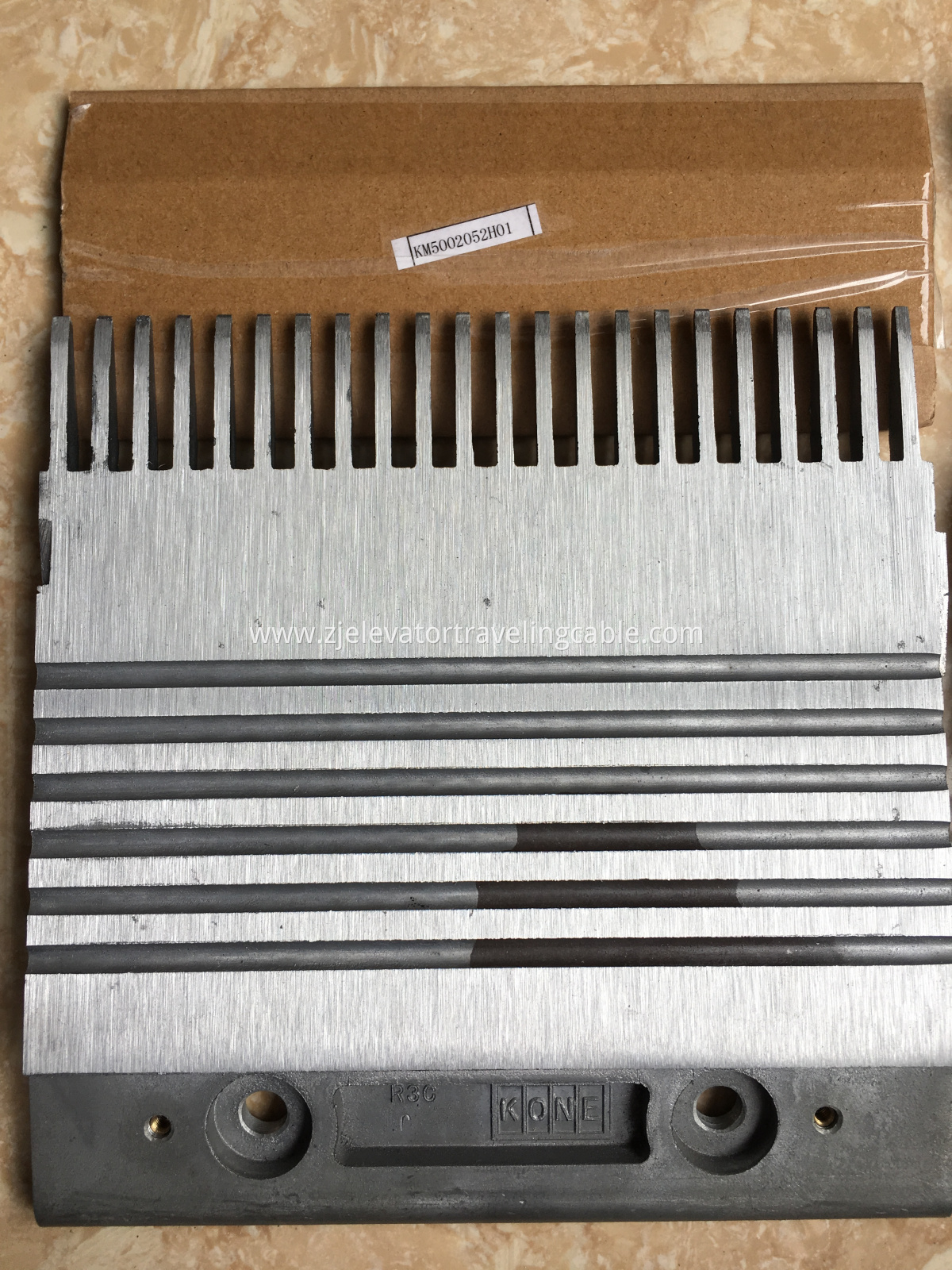 R3C Aluminium Alloy Combs for KONE Escalators, Center